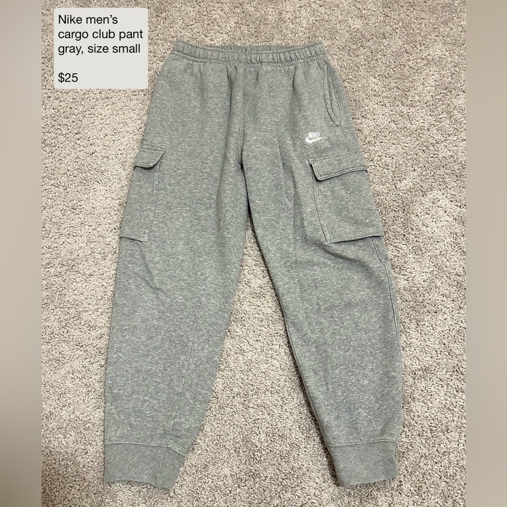 Nike Men's Gray Cargo Club Pant